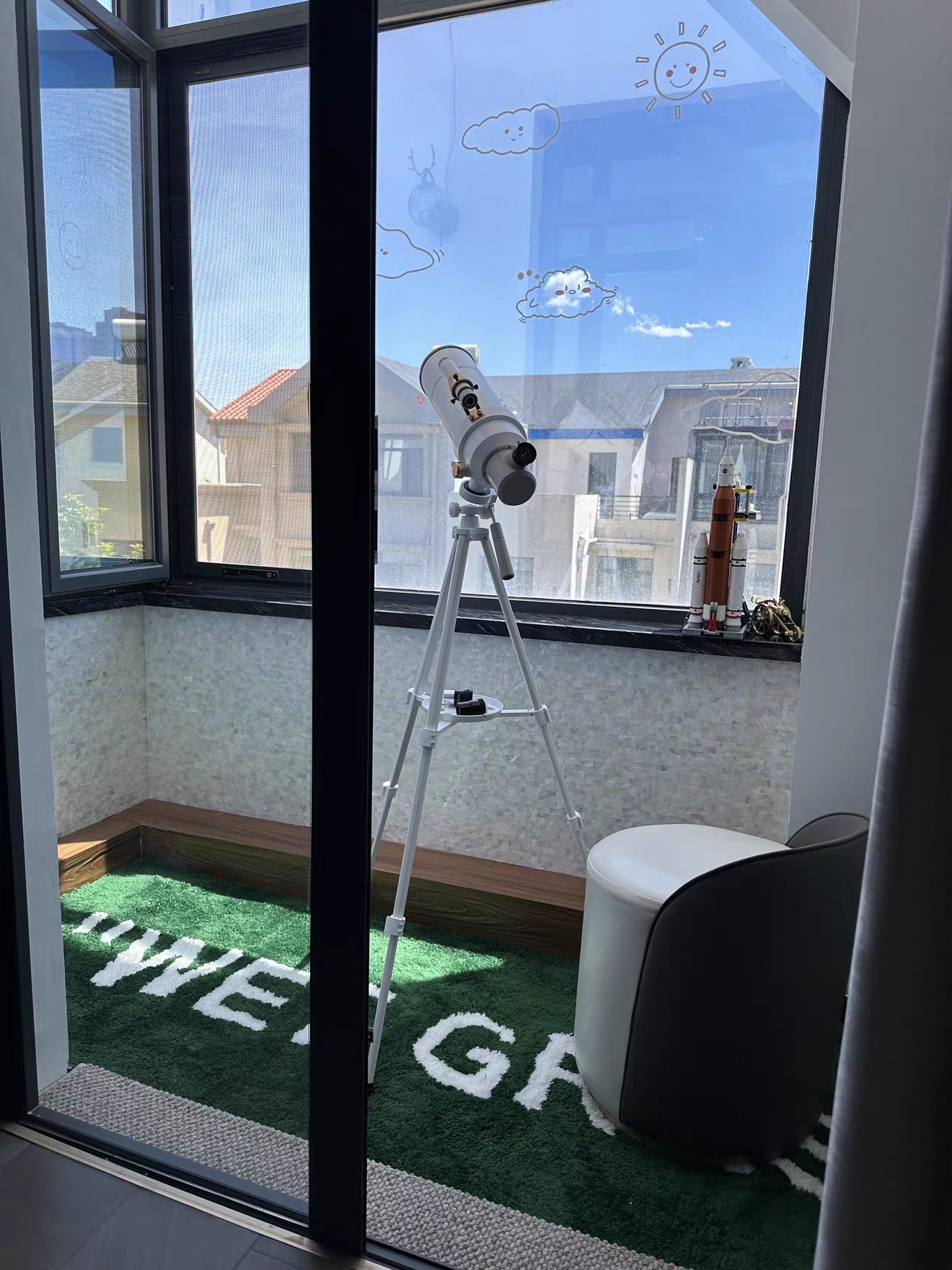 Wet Grass Streetwear Tufted Rug - Off White Inspired Hypebeast Room Decor